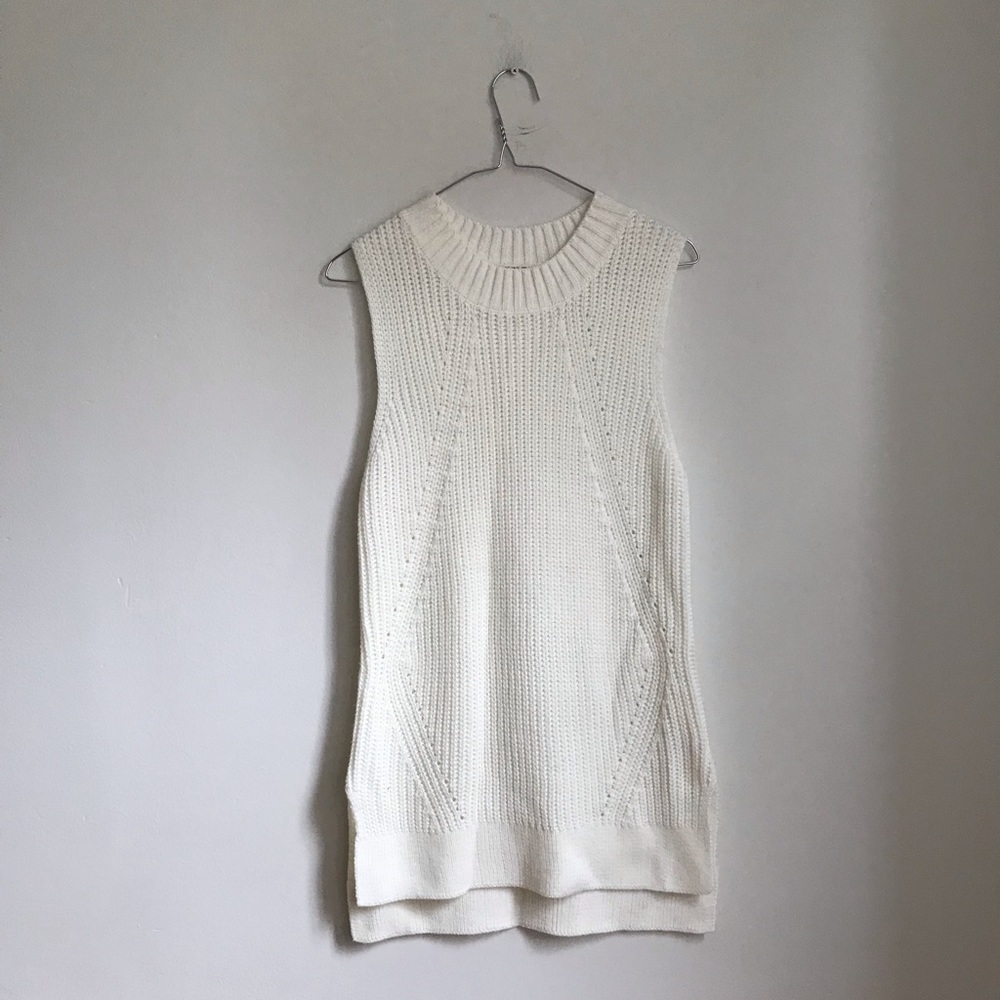 Pink Rose Cream Colored Sleeveless Sweater